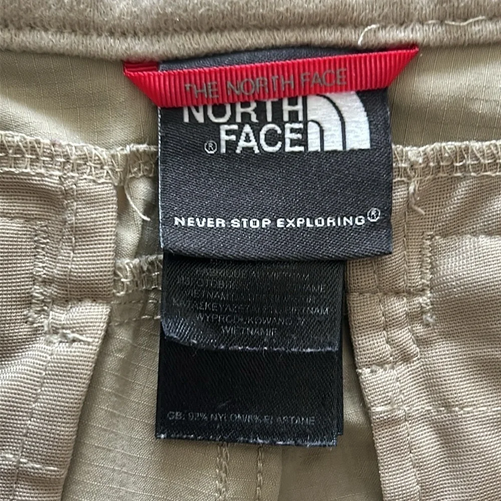 The North Face men's size 40 hiking outdoor pants